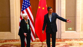 Hai chữ D của bà Yellen
