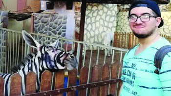 Thiếu con này ta thế con kia