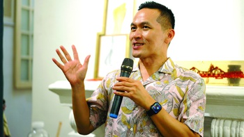Kevin Chen: Viết tiểu thuyết là đang diễn