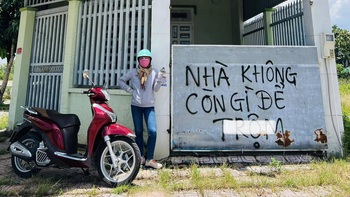 Ảnh vui 28-8: Cắm cái bảng rồi an tâm đi chơi lễ 2-9