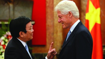 "Mười lăm năm ấy biết bao nhiêu tình"