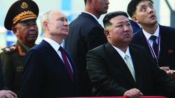 Ông Kim Jong Un thăm Nga: 'Một bạn cũ hơn hai bạn mới'