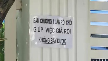 Ảnh vui 1-10: Gia chủ hướng dẫn sử dụng cái chuông trước khi dùng