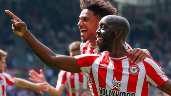 Brentford vượt mặt 'đại gia' Ngoại hạng Anh với kỷ lục khó tin