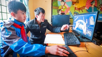Những người mang Internet đến với trường học: ‘Ánh mắt thầy và trò khiến chúng tôi nhớ mãi’