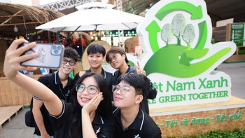 Chủ tịch ACB Trần Hùng Huy chia sẻ tại talkshow Tuổi Trẻ Start-up Award