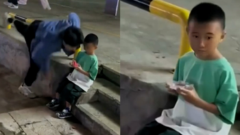 Bé trai ngơ ngác không hiểu vì sao chiếc bánh trên tay biến mất