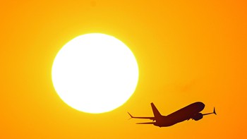 Phía trước là bầu trời... nhiễu động