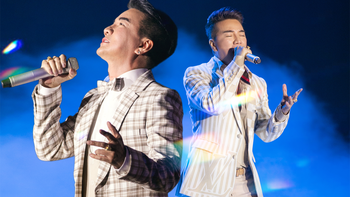 Dàn sao đình đám quy tụ trong đêm live show bạc tỉ của Đàm Vĩnh Hưng