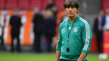 HLV Joachim Low muốn dẫn dắt tuyển Anh