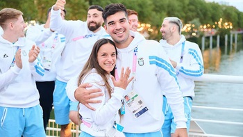 VĐV Argentina cầu hôn bạn gái tại làng VĐV Olympic 2024
