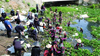 Ân nhân của những dòng kênh