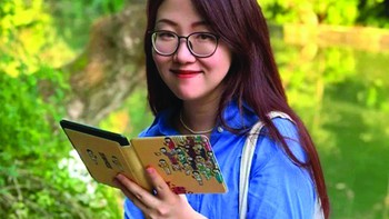 Nhà văn trẻ Trung Quốc Cung Vạn Oánh: Con chữ là thứ có thể đối kháng với thời gian
