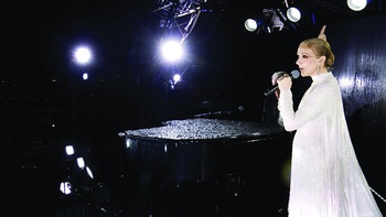 Celine Dion - Trỗi dậy từ tro tàn