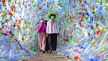 Cuộc chiến ô nhiễm nhựa 2025: Không cần chờ một công ước chung