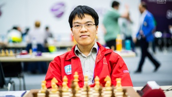 Dân đã yêu, chả lo thiếu tiền
