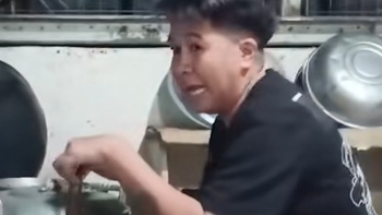 Chàng trai ăn vụng còn kêu meo