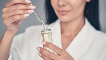 Botox dầu tự chế có thật sự giúp da không còn nếp nhăn?