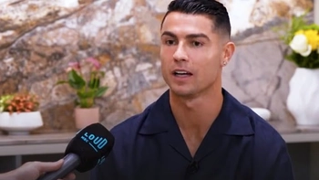 Ronaldo thú nhận sợ hói và mở phòng khám nam giới ở Saudi Arabia
