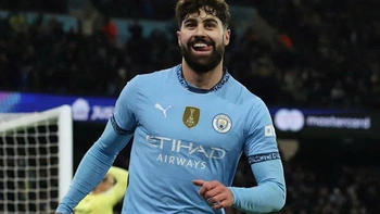 Jokso Gvardiol của Man City suýt bỏ bóng đá vì… hết vui