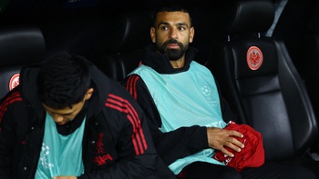 Lại dự bị ở Champions League, Salah xóa luôn thông tin Liverpool trên mạng xã hội
