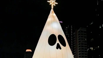 Ảnh vui 24-10: Góc tiết kiệm 'trang trí Halloween theo phong cách Giáng sinh'