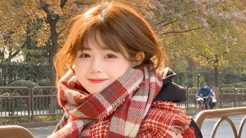 Cái gì bạn có thể giữ nhưng không bao giờ chạm vào được?