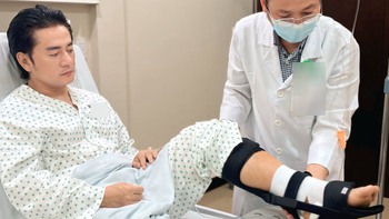 Trương Minh Cường đứt gân gót chân vì cứu bóng pickleball