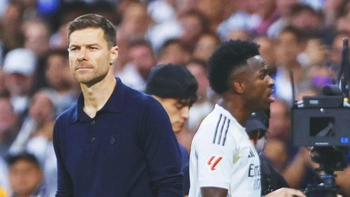 Vinicius xin lỗi vì nổi nóng ở trận El Clasico nhưng ‘lơ’ HLV Alonso