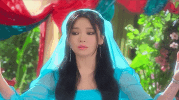 Song Hye Kyo hóa người yêu cũ Kim Woo Bin trong Thần Đèn ơi, ước đi