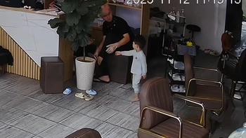 'Nhỏ nhẹ không ưa lại thích mạnh tay mới chịu'