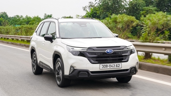 Đánh giá Subaru Forester 2025: Động cơ mạnh hơn, tăng tốc tốt hơn, song nước ga sau còn yếu