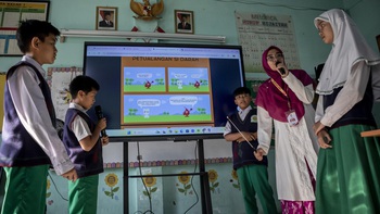 Indonesia triển khai chương trình số hóa lớp học trên toàn quốc