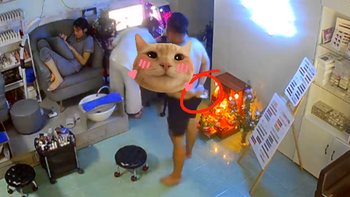 Chồng nhanh như chớp 'thó' tiền của vợ đánh rơi