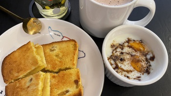 Thời điểm ăn sáng và tối ảnh hưởng đến sức khỏe tim mạch