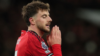 Man Utd chuyển nhượng tệ nhất thế giới với khoản lỗ 421 triệu bảng