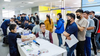 Khám bệnh miễn phí cho 15.000 công nhân ở 7 tỉnh, thành phố