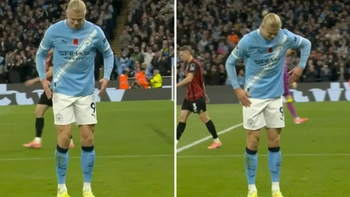 Erling Haaland gây bão mạng với màn ăn mừng kiểu robot