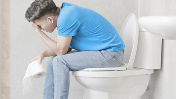 Công ty cử người đi 'soi' toilet, phát hiện ai quá 15 phút phạt 1,7 triệu