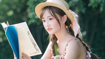 Bạn càng chạy, nó càng khó bắt kịp, đó là gì?