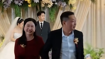Bố nhún nhảy sung sướng khi con trai có vợ