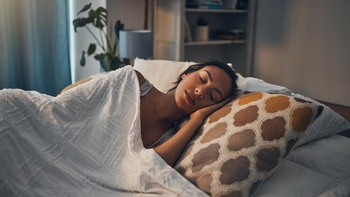 Khung giờ nào nên ngừng nạp đường để có giấc ngủ ngon?