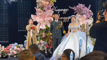 Phì cười với màn phát biểu đám cưới của đứa bạn thân