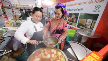 Điểm tin 18h: Phở các vùng miền hội tụ trong lễ hội Ngày của Phở ở TP.HCM