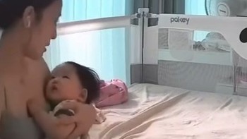 Cười sảng với cách ru ngủ siêu độc lạ của mẹ bỉm sữa