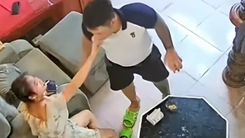 Kiếp nạn của các ông chồng: Bị 'tác động vật lý' mà vẫn phải dỗ dành