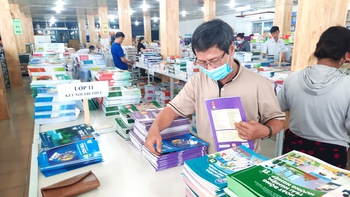 Làm một bộ sách giáo khoa cho cả nước: Cần quy trình 'tinh tuyển - tích hợp'