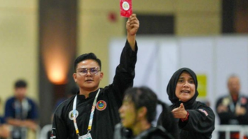 Tức giận cho rằng Thái Lan 'cướp' HCV, đoàn Malaysia đuổi đánh trọng tài