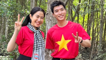 Nhạc sĩ Nguyễn Văn Chung, HIEUTHUHAI và đoàn nghệ sĩ thăm căn cứ Rừng Sác Cần Giờ