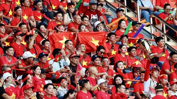 Cổ động viên Việt Nam 'khóc ròng' tìm vé trận chung kết U22 Việt Nam - Thái Lan
